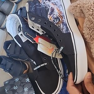NWT vans 10.5 women